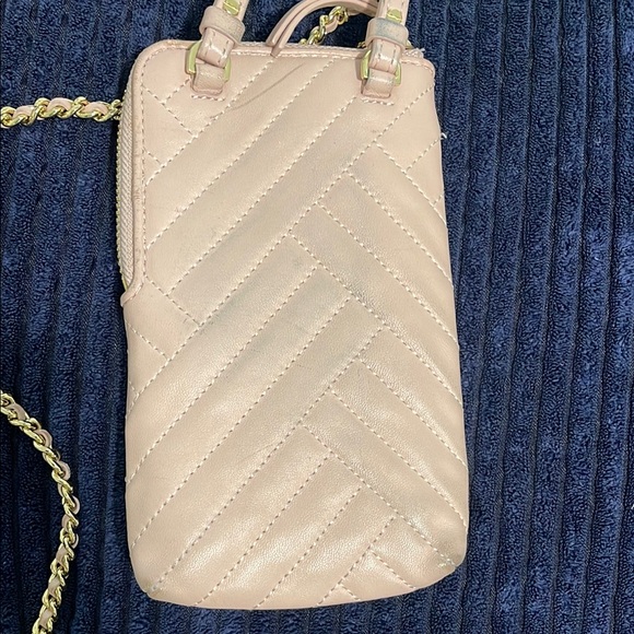 Tory Burch Blush Quilted Phone Crossbody - Picture 4 of 13